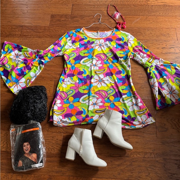 70’s Groovy 4 Piece Set Hallway Costume - Picture 1 of 12